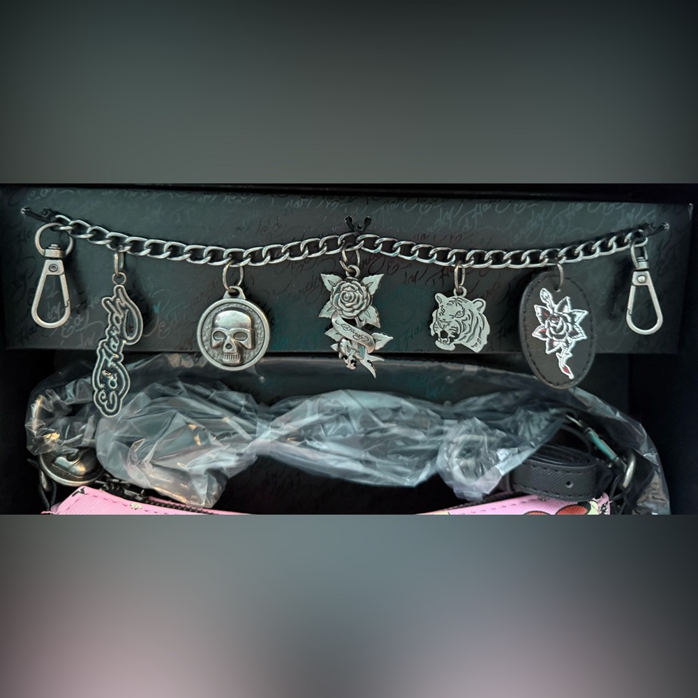 Ed Hardy Blush Baguette With Charms Gift Set - Picture 6 of 11